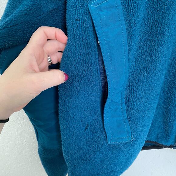 The‎ North Face Full Zip Fleece Jacket with Contrasting Sleeves Large - Picture 5 of 10